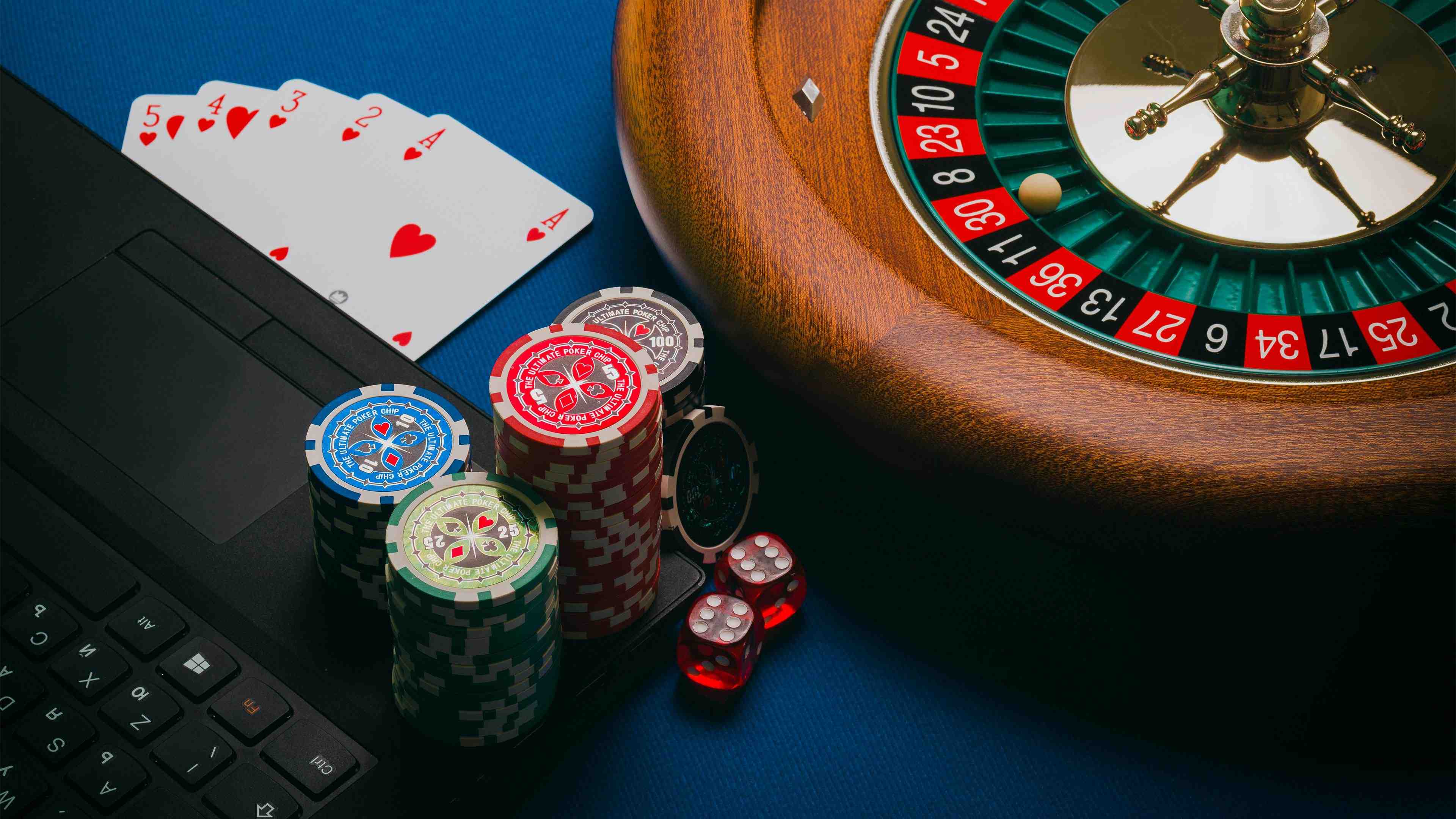 jeetiwn MMK ငွေပေးချေမှု Wave Money KBZPay AYA Pay Myanmar Digital Wallet ကစားသမားများ Deposit Withdraw ဆောင်ရွက်နေသောမြင်ကွင်း